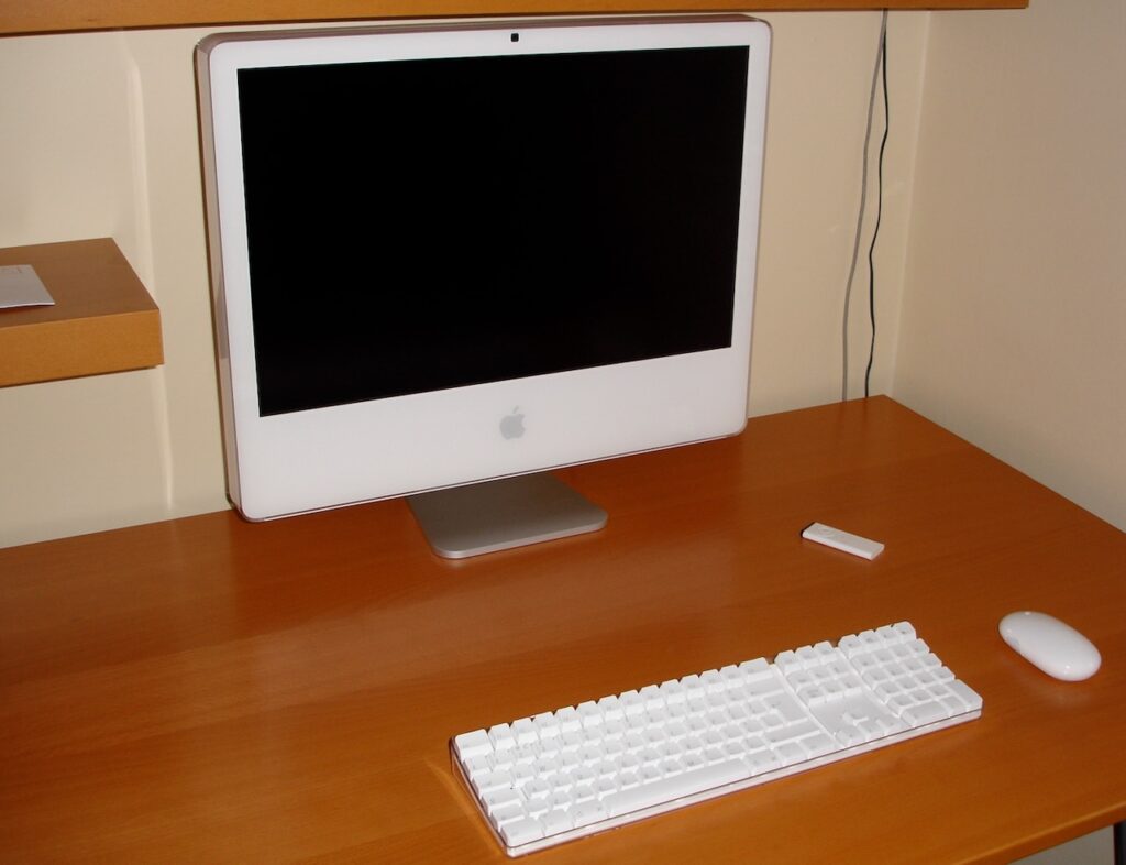 My first Mac - Apple iMac
